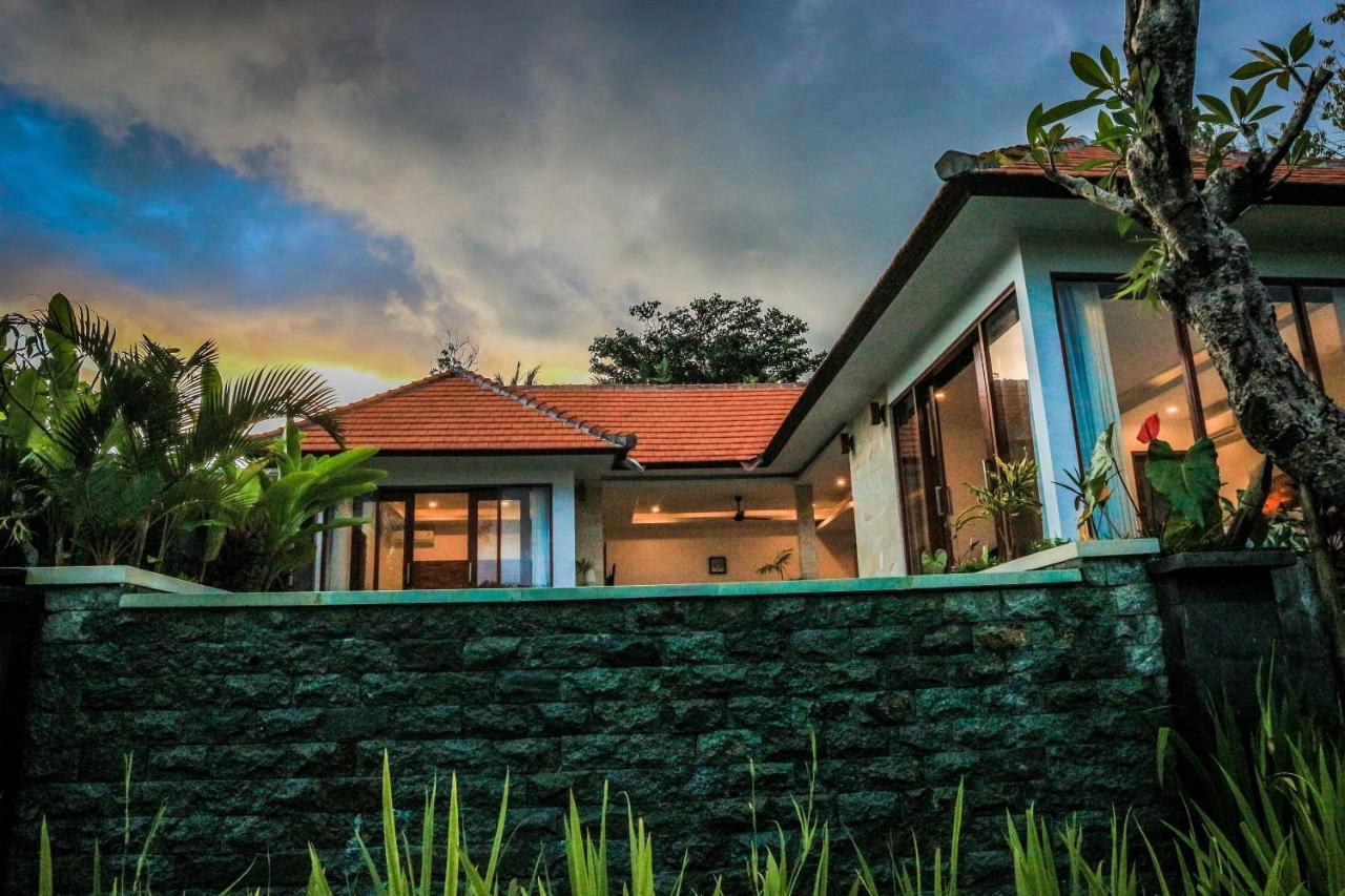 The Sidemen Villa ภายนอก รูปภาพ