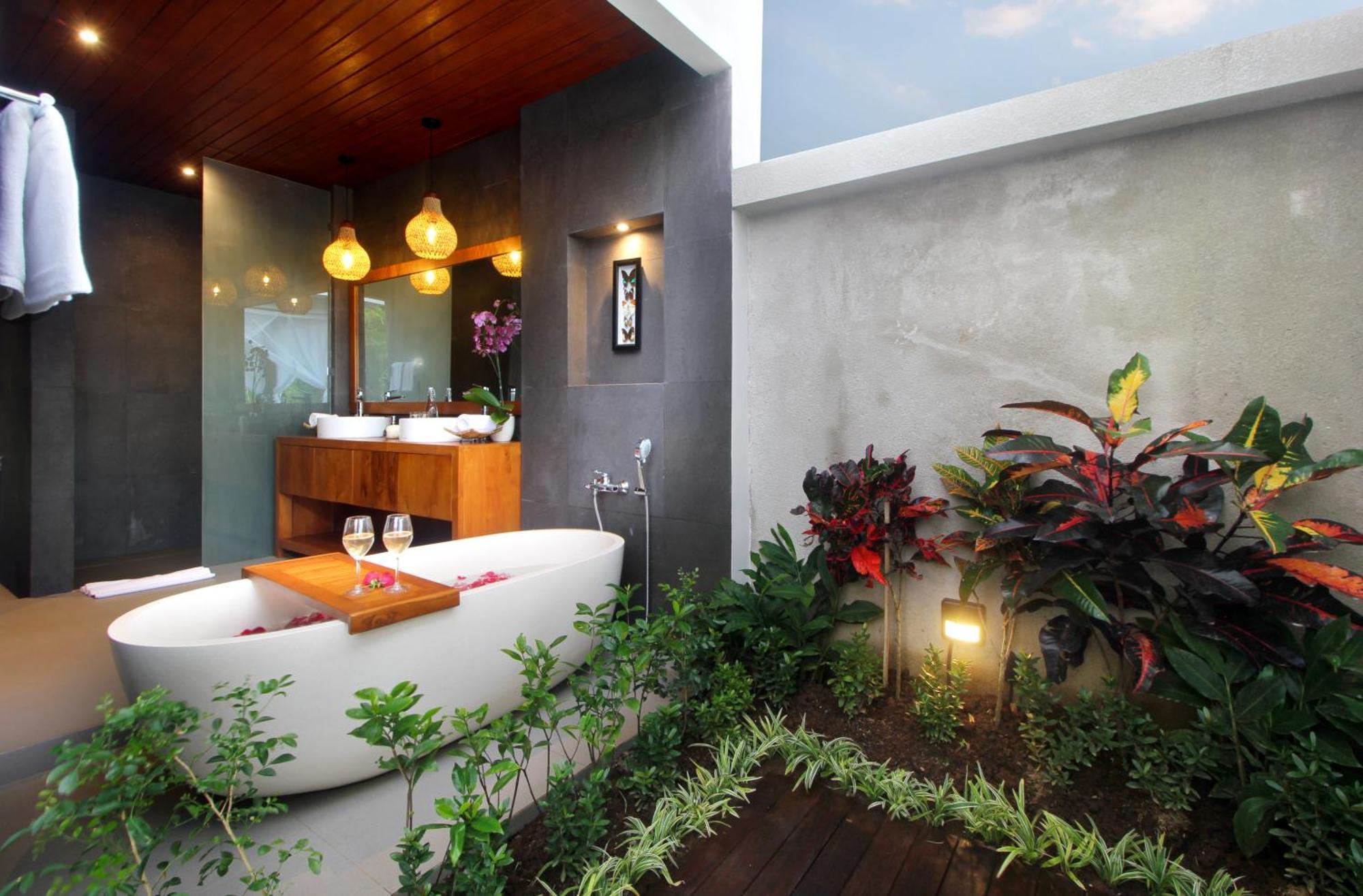 The Sidemen Villa ภายนอก รูปภาพ