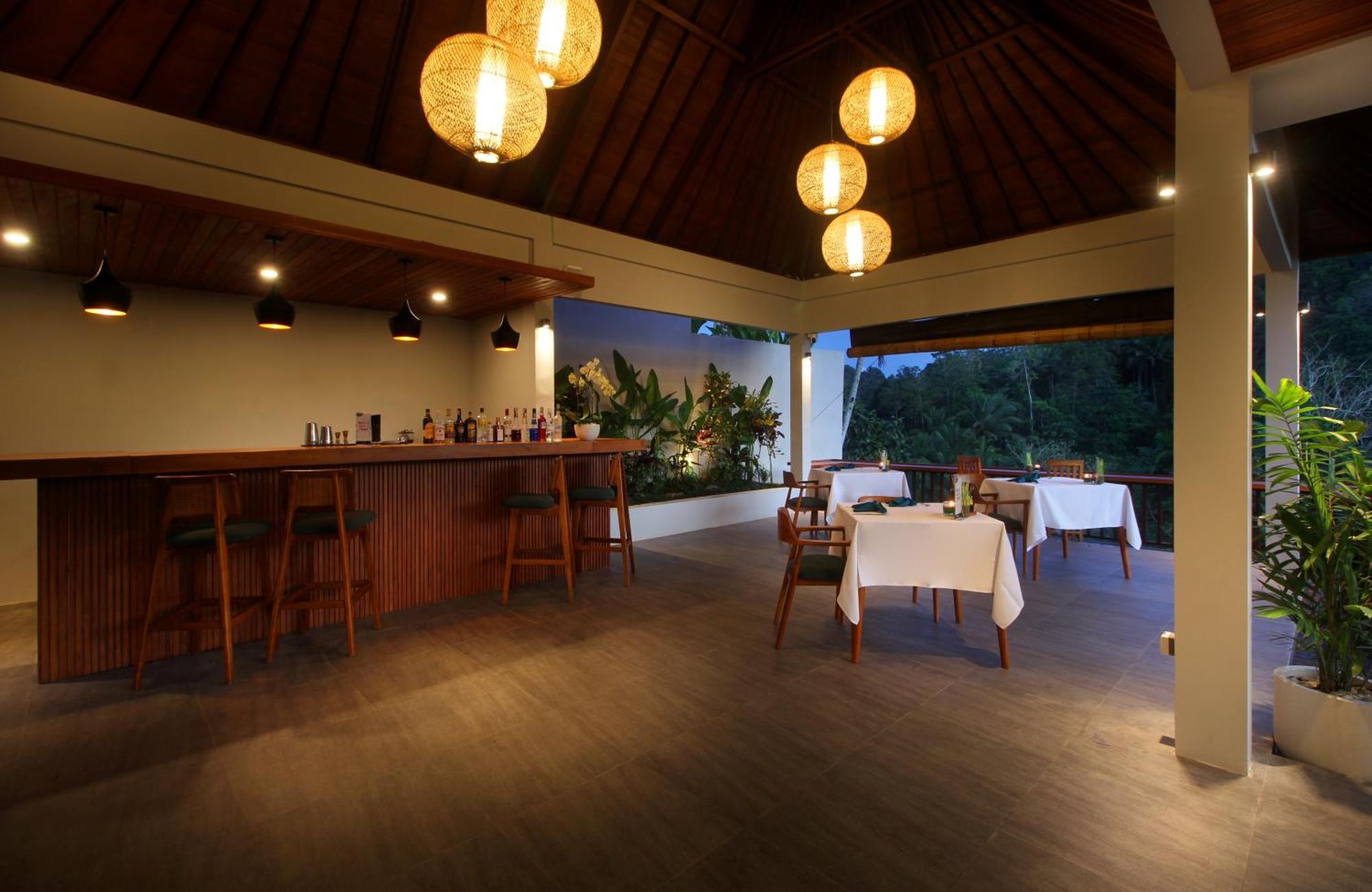 The Sidemen Villa ภายนอก รูปภาพ